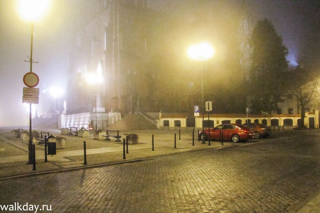 Ночная прогулка по Белостоку в поисках кафе Ночная прогулка по Белостоку в поисках кафе