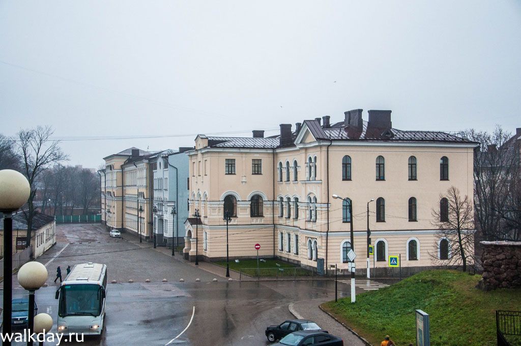 Бывшее Русское реальное училище в Выборге. Бывшее Русское реальное училище, политехнический колледж Александровский, Выборг.