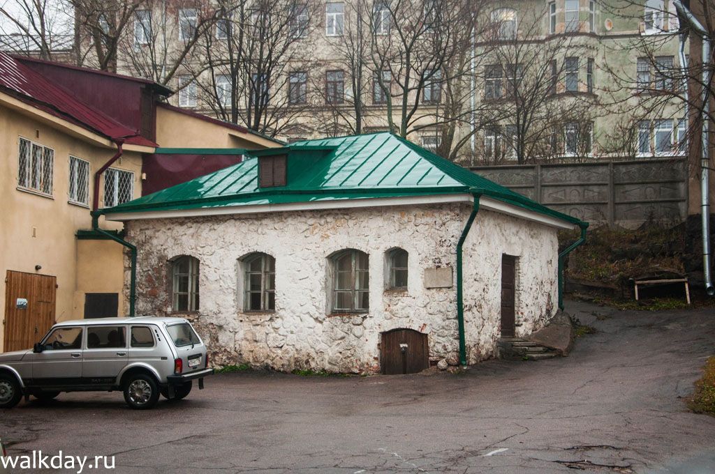 Дом купеческой гильдии на закрытой территории в Выборге, ул. Выборгская, 10. Второй дом купеческой гильдии в Выборге.