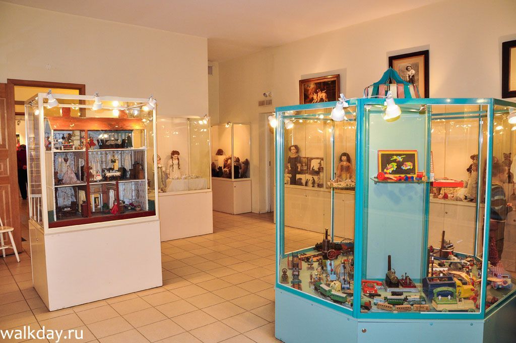 Зал индустриальной игрушки. Зал индустриальной игрушки.